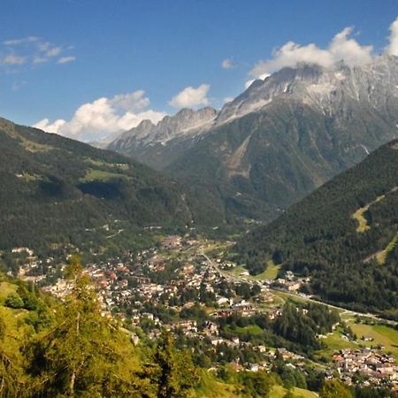 Bucaneve Ponte Di Legno Kültér fotó